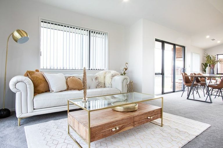 Photo of property in 45 Te Taniwha Road, One Tree Point, 0118