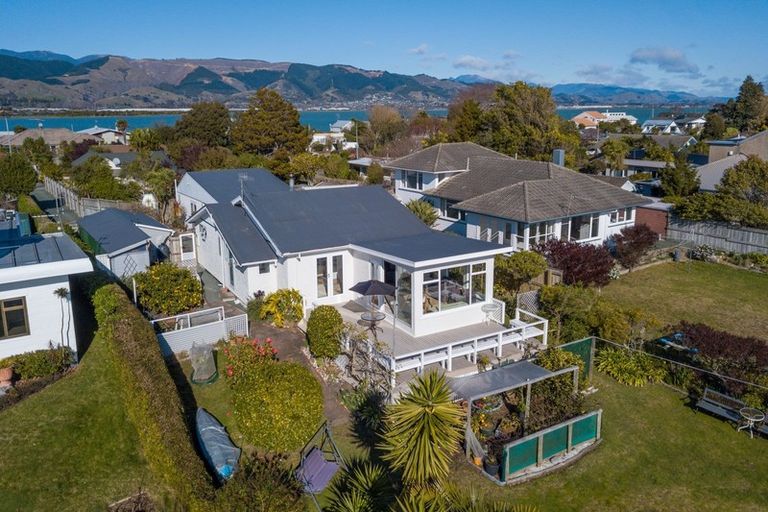 Photo of property in 14 Martin Street, Monaco, Nelson, 7011