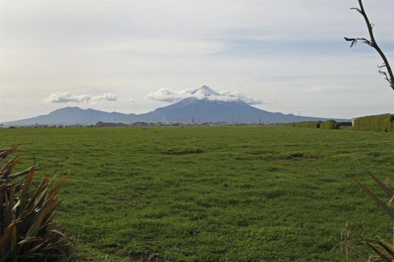 Photo of property in 305 Tai Road, Opunake, 4681