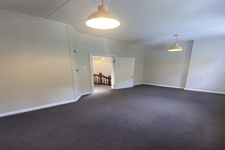 Photo of property in 19 Holloway Road, Aro Valley, Wellington, 6021