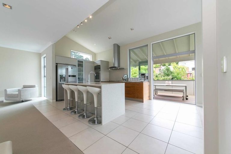 Photo of property in 1a Palmer Crescent, Mission Bay, Auckland, 1071