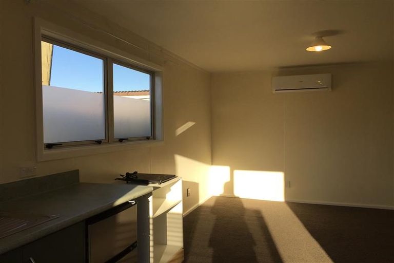 Photo of property in 122 Flaxmere Avenue, Flaxmere, Hastings, 4120