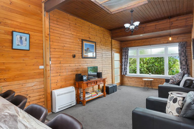 Photo of property in 1086 Brighton Road, Brighton, Dunedin, 9035
