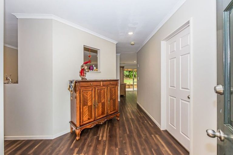 Photo of property in 31 Kate Sheppard Avenue, Torbay, Auckland, 0630