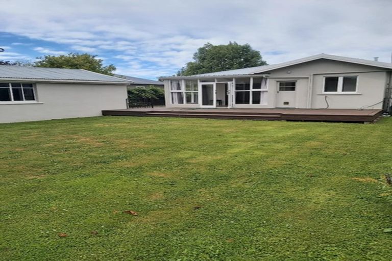 Photo of property in 21 Carrick Street, Mairehau, Christchurch, 8013