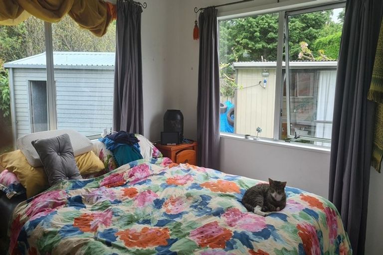 Photo of property in 72 Woodward Street East, Featherston, 5710