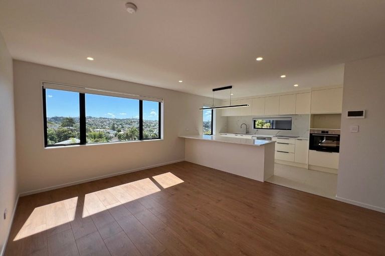 Photo of property in 6 Firth Road, Torbay, Auckland, 0630