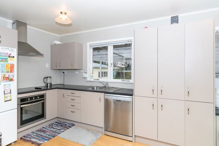 Photo of property in 175 Sandwich Road, St Andrews, Hamilton, 3200