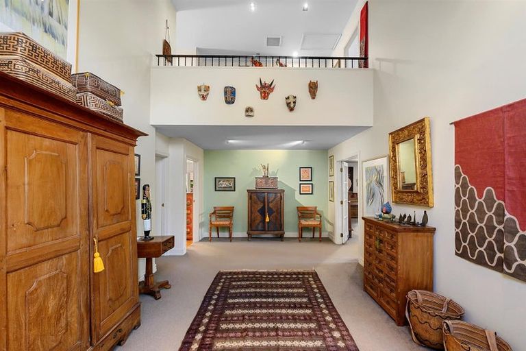 Photo of property in 12 Cecil Road, Milford, Auckland, 0620