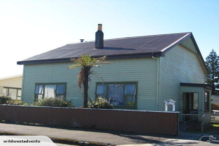 Photo of property in 5 Franklin Street, Greymouth, 7805