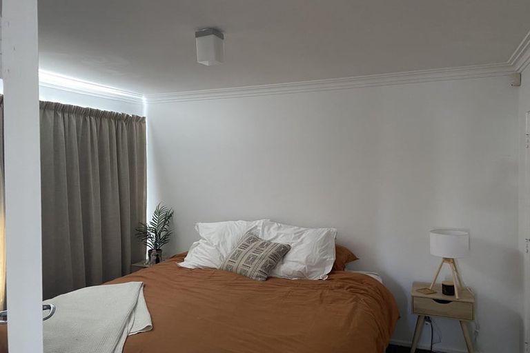 Photo of property in 1/3 Tawai Street, Trentham, Upper Hutt, 5018