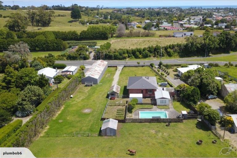 Photo of property in 1410 Devon Road, Brixton, Waitara, 4382