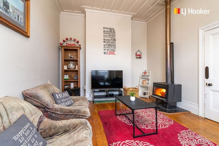 Photo of property in 30 Bay View Road, South Dunedin, Dunedin, 9012