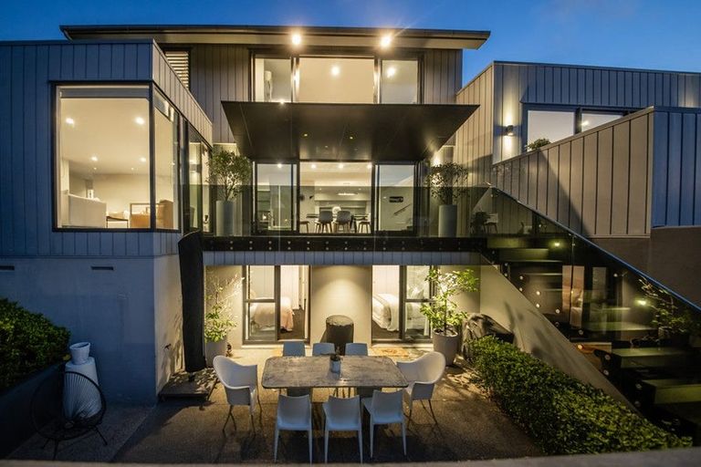 Photo of property in 1/58 The Parade, Bucklands Beach, Auckland, 2012