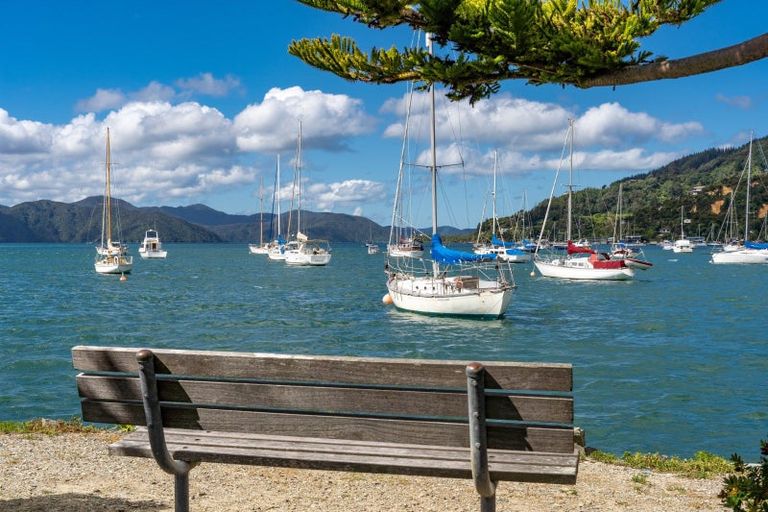 Photo of property in 289 Waikawa Road, Waikawa, Picton, 7220