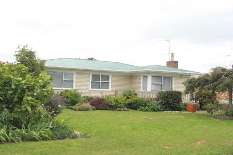 Photo of property in 15 Royston Street, Rosehill, Papakura, 2113