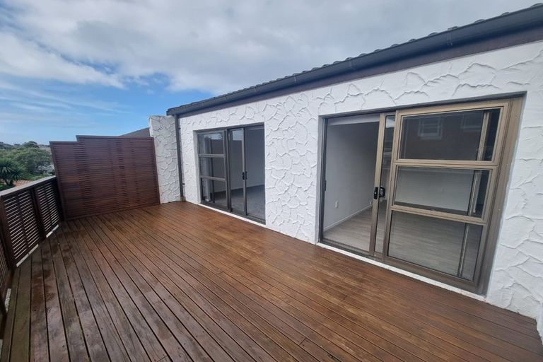 Photo of property in 1/177 Forrest Hill Road, Forrest Hill, Auckland, 0620