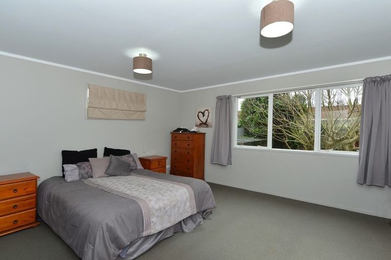 Photo of property in 10 Dinniss Avenue, Regent, Whangarei, 0112