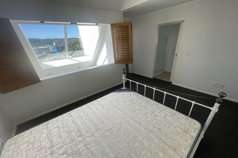 Photo of property in Fernhill Flats, 5/324 The Terrace, Te Aro, Wellington, 6011
