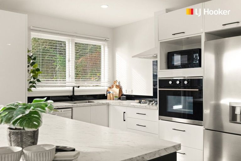 Photo of property in 84a Main South Road, Green Island, Dunedin, 9018