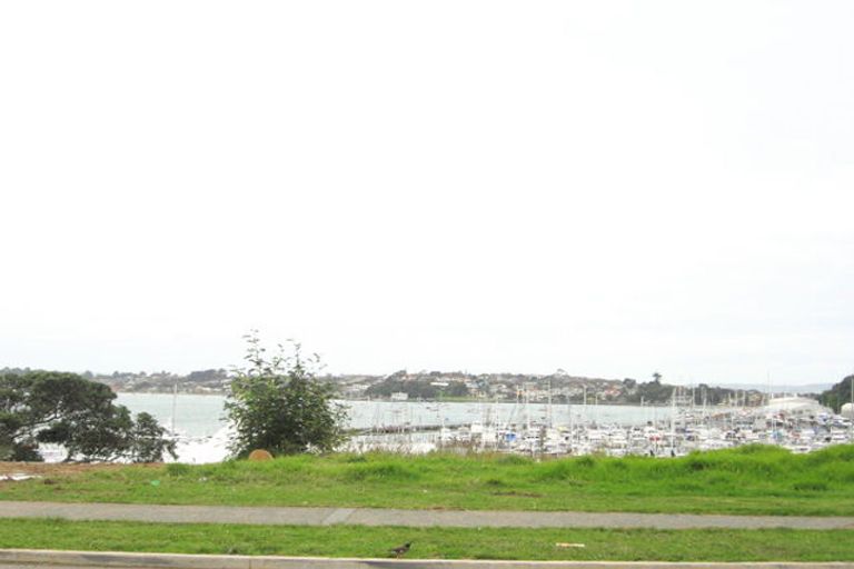 Photo of property in 66 Compass Way, Half Moon Bay, Auckland, 2012