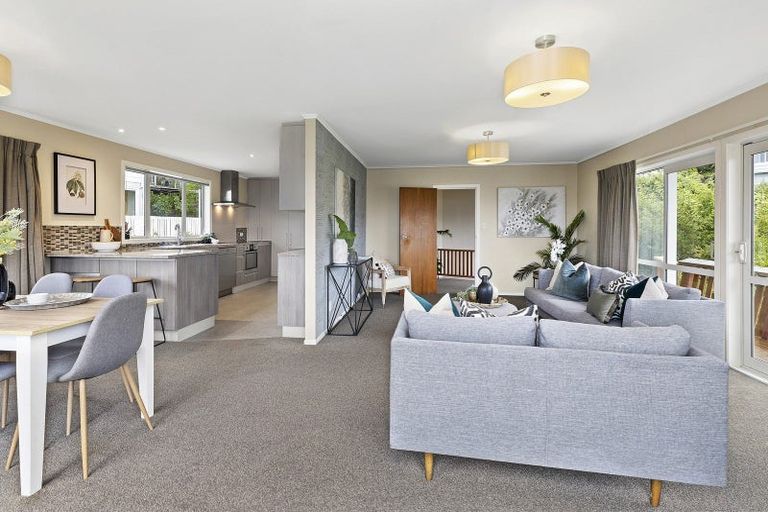 Photo of property in 51 Winston Street, Crofton Downs, Wellington, 6035