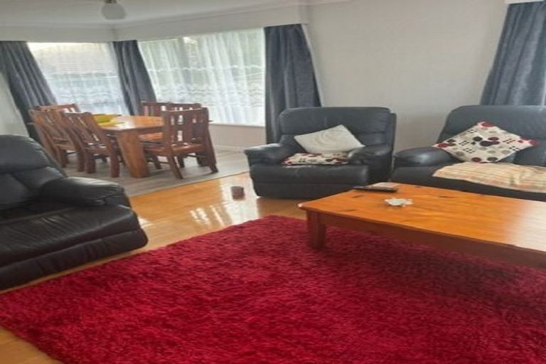 Photo of property in 1/5 Norfolk Place, Papatoetoe, Auckland, 2025