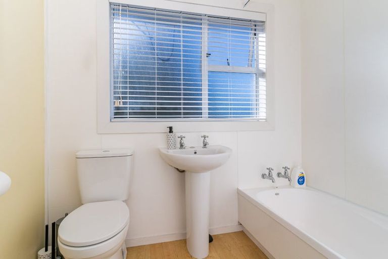 Photo of property in 16 Tay Street, Mosgiel, 9024