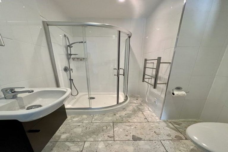 Photo of property in 1 Mozeley Avenue, Devonport, Auckland, 0624