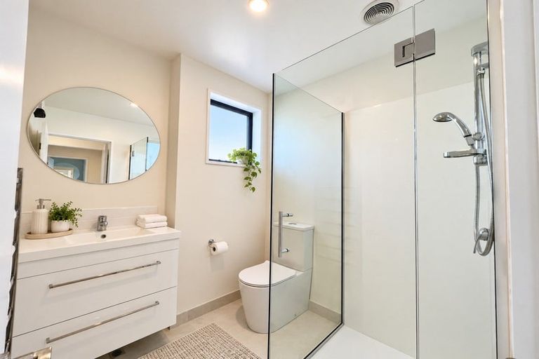Photo of property in 2/387 Armagh Street, Linwood, Christchurch, 8011