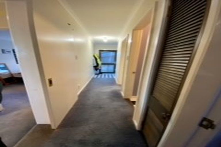 Photo of property in 280 Queens Drive, Lyall Bay, Wellington, 6022