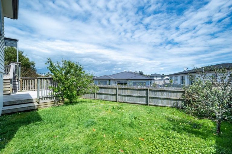 Photo of property in 11 Tee Point, Red Beach, 0932