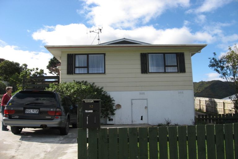 Photo of property in 12 Newburn Grove, Wainuiomata, Lower Hutt, 5014