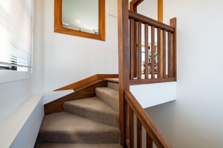 Photo of property in 243 Emerson Street, Napier South, Napier, 4110