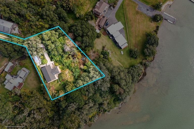 Photo of property in 17 Lysnar Road, Matakana, Warkworth, 0985