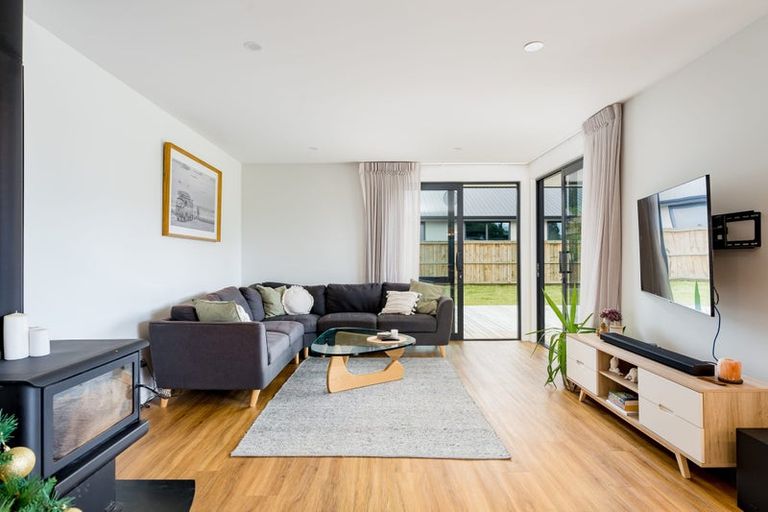 Photo of property in 2 Franks Place, Outram, 9019