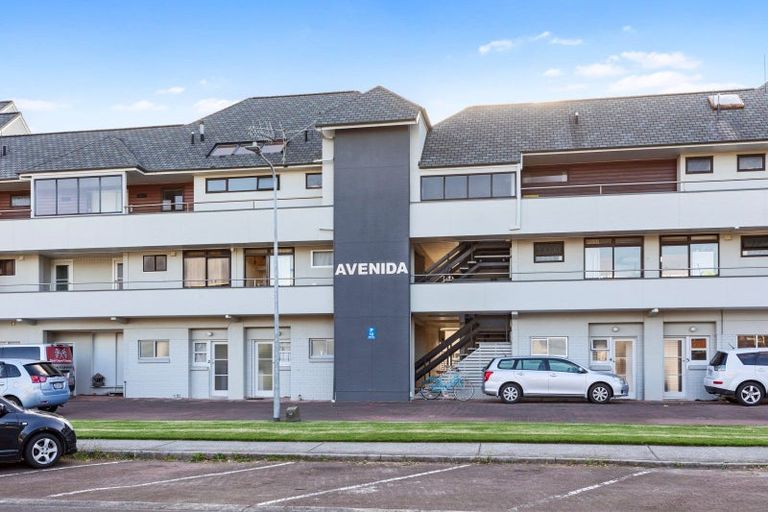 Photo of property in 40m Maunganui Road, Mount Maunganui, 3116