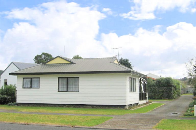 Photo of property in 103a Charleston Avenue, Whangamata, 3620