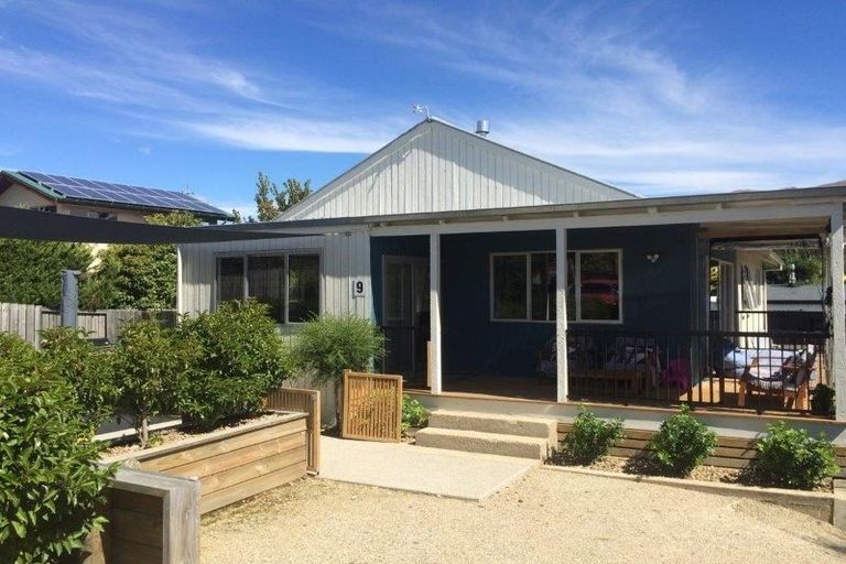 Photo of property in 9 Rimu Lane, Wanaka, 9305