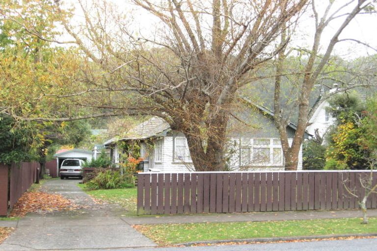 Photo of property in 57 Glen Road, Stokes Valley, Lower Hutt, 5019