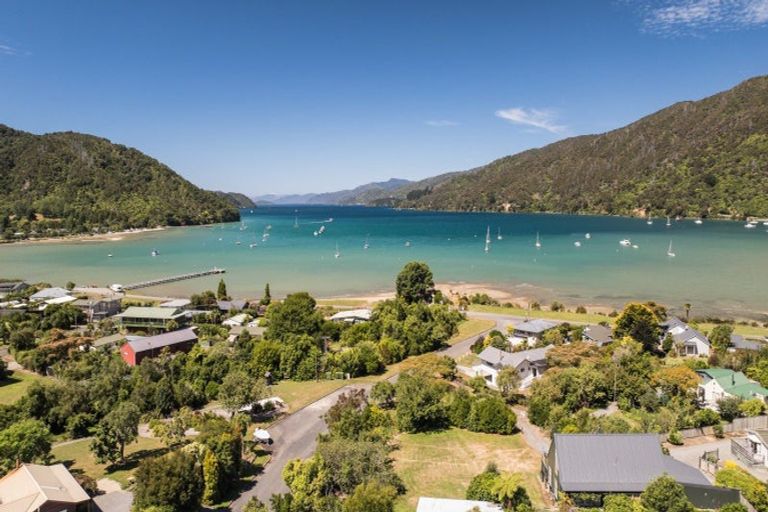 Photo of property in 1 Okiwa Place, Anakiwa, Picton, 7281