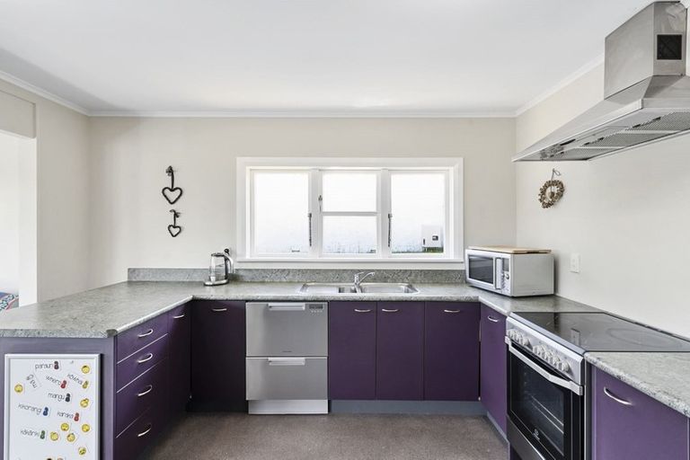 Photo of property in 34 Parakai Street, Paraparaumu, 5032