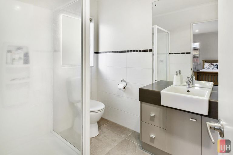 Photo of property in 13 Girvan Terrace, Wattle Downs, Auckland, 2103