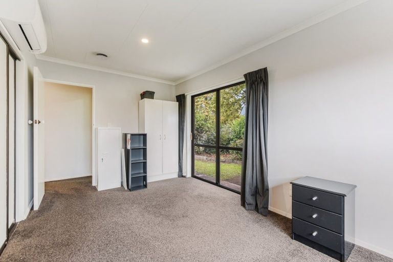 Photo of property in 27 Browning Crescent, Stoke, Nelson, 7011