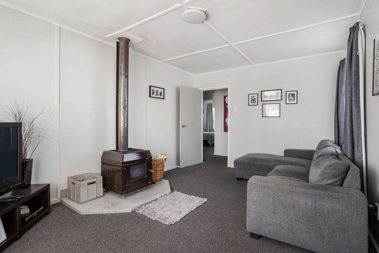 Photo of property in 2 Gormack Street, Balclutha, 9230