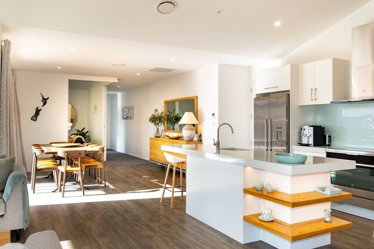 Photo of property in 11 Benmore Place, Poraiti, Napier, 4112