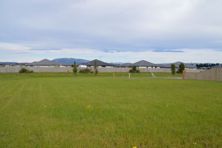 Photo of property in 2/1 Loe Place, Amberley, 7410