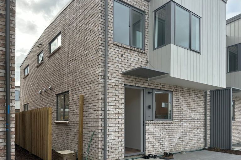 Photo of property in 105 Mangahoe Road, Mount Wellington, Auckland, 1062