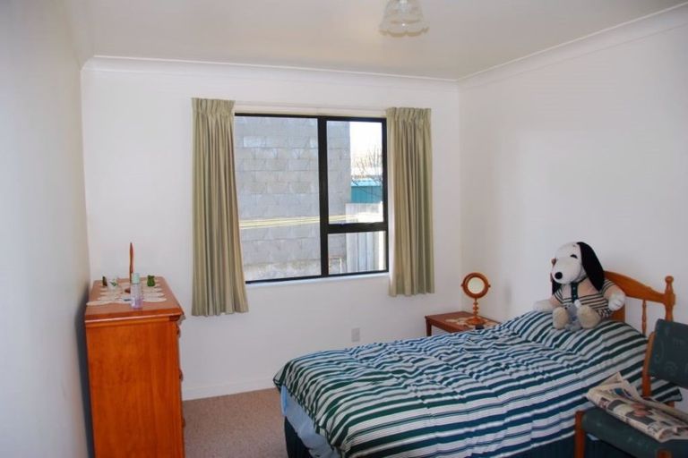 Photo of property in 17b Roy Street, Tawa, Wellington, 5028