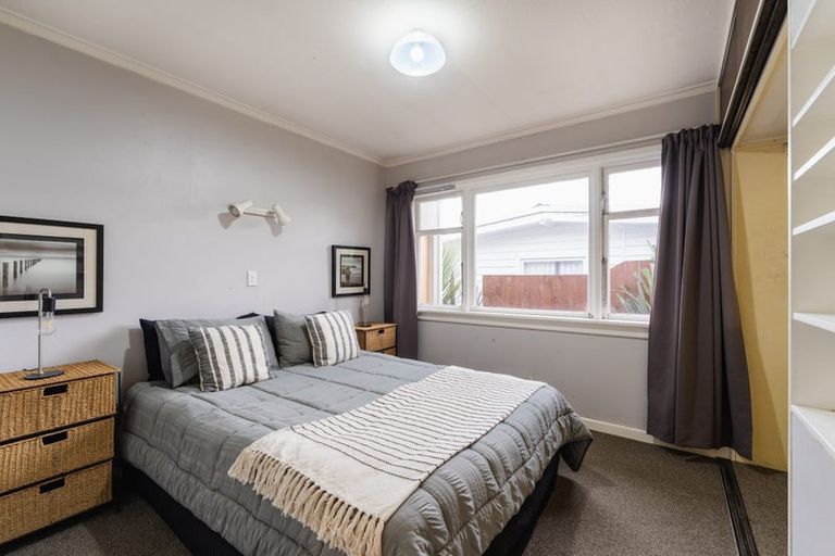 Photo of property in 477 Kaikorai Valley Road, Bradford, Dunedin, 9011